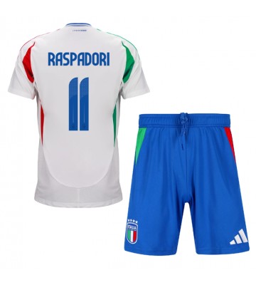 Italien Giacomo Raspadori #11 Bortaställ Barn EM 2024 Kortärmad (+ Korta byxor)